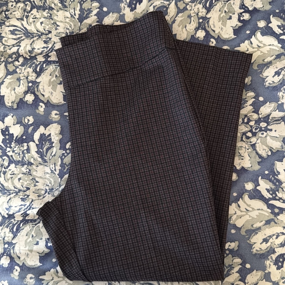 Zac and Rachel Woman tapered ankle pants